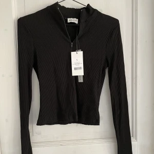 Zip topp - Helt ny från nakd 