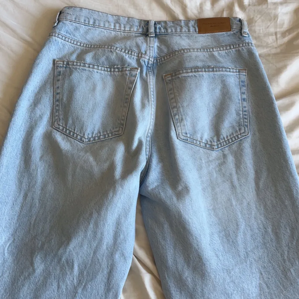 Jeans från Gina som var populära ett tag! Säljer då dem inte kommer till använding längre.. Jeans & Byxor.