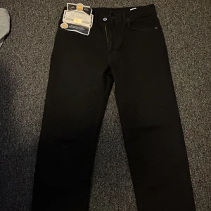 Dressman mcgordon jeans  - Helt ny aldrig använda snygga Jeans ny pris 500kr