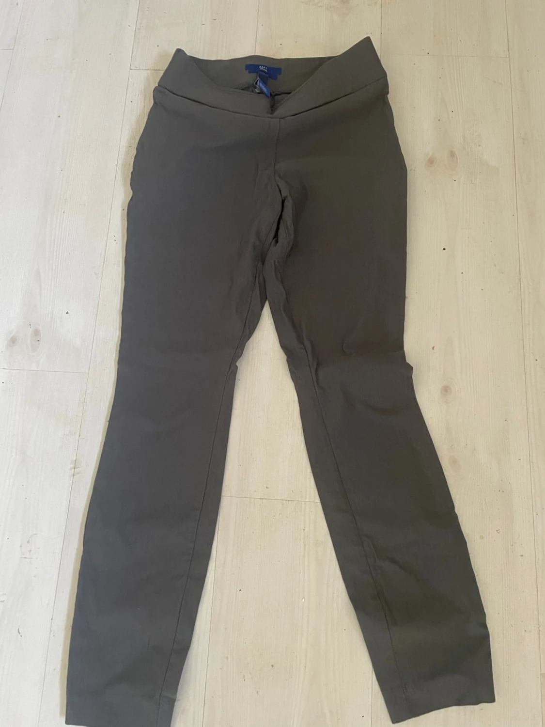 Grå leggings byxor från APT.9 Brynn