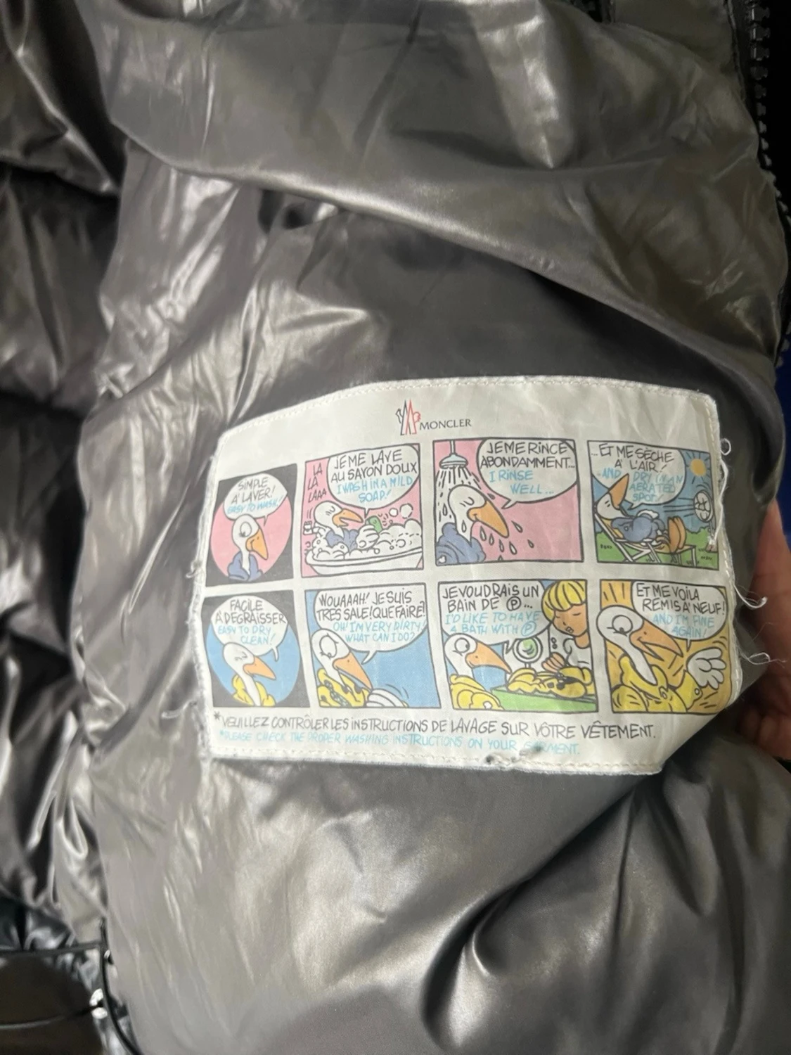 Svart dunjacka från Moncler - 2