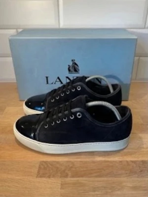 Lanvin skor - Lanvins i nytt skick | Storlek: uk7 | Passar: 41-42 | Vid frågor eller diskussion om pris så är de bara att skriva ✍️