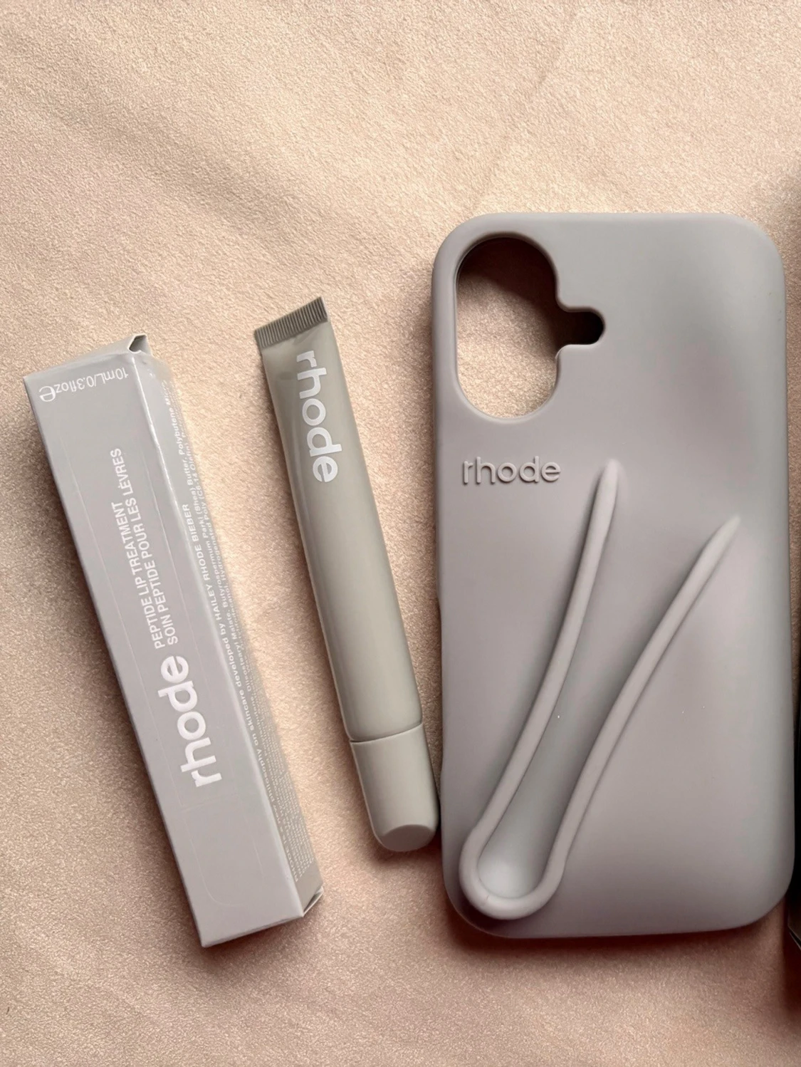 iPhone 17pro,17,16pro,16,15pro,14&13 Rhode Peptide Lip Treatment - 3