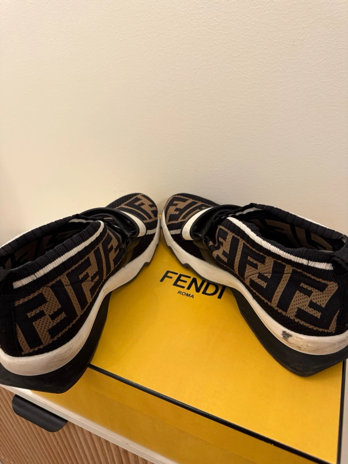 Fendi sneakers - 3