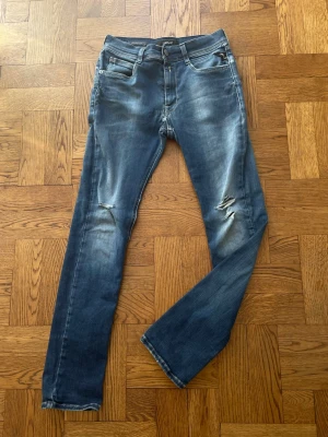 Replay Wallys hyperflex  - Snygga replay wallys hyperflex jeans I strl 27/32 lite osäker i strl.