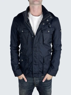 Woolrich field jacka - Storlek: S || Skick: Mycket bra|| Nypris: Ca 5000kr || Följ för liknande produkter 🌊🍾
