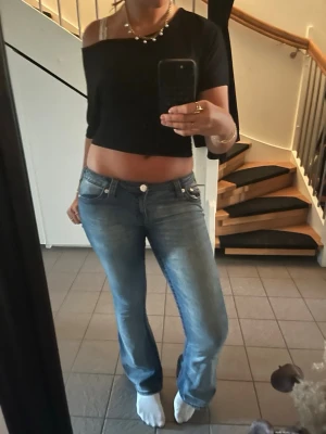 true religion jeans - Jättefina men tyvärr blivit för stora. Inga defekter.