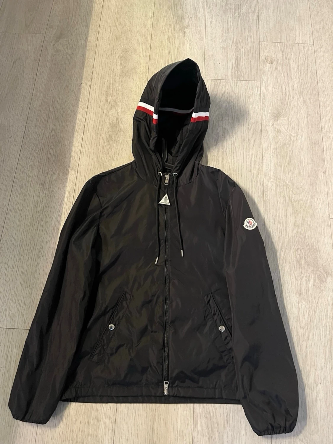  Moncler S