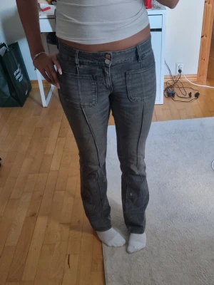 Bootcut jeans xs-s - Finna bootcut jeans i storlek 164, använda ett fåtal gånger 