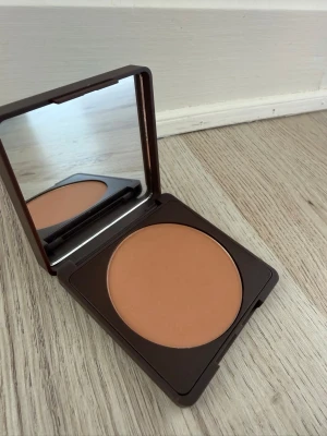 CAIA matte bronzer Tuscany  - Helt ny! Nypris 345kr