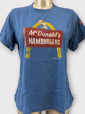 McDonalds Hamburgers (Retro Design) T-Shirt Stl: 40 - Officiell merch. Fint skick. Retro print. Stl: M (Dam)