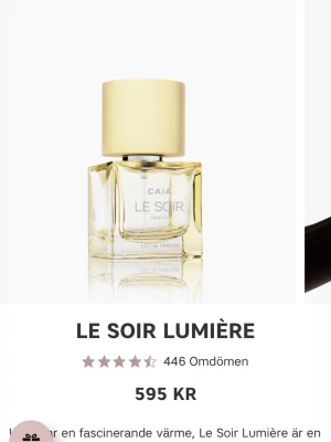 Le Soir Lumière Caia  - Upptäck Le Soir Lumière från CAIA – en elegant Eau de Parfum med modern känsla. Perfekt för dig som vill ha en stilren och trendig doft i samlingen. Populär bland unga med höga betyg från användare. Den är helt ny