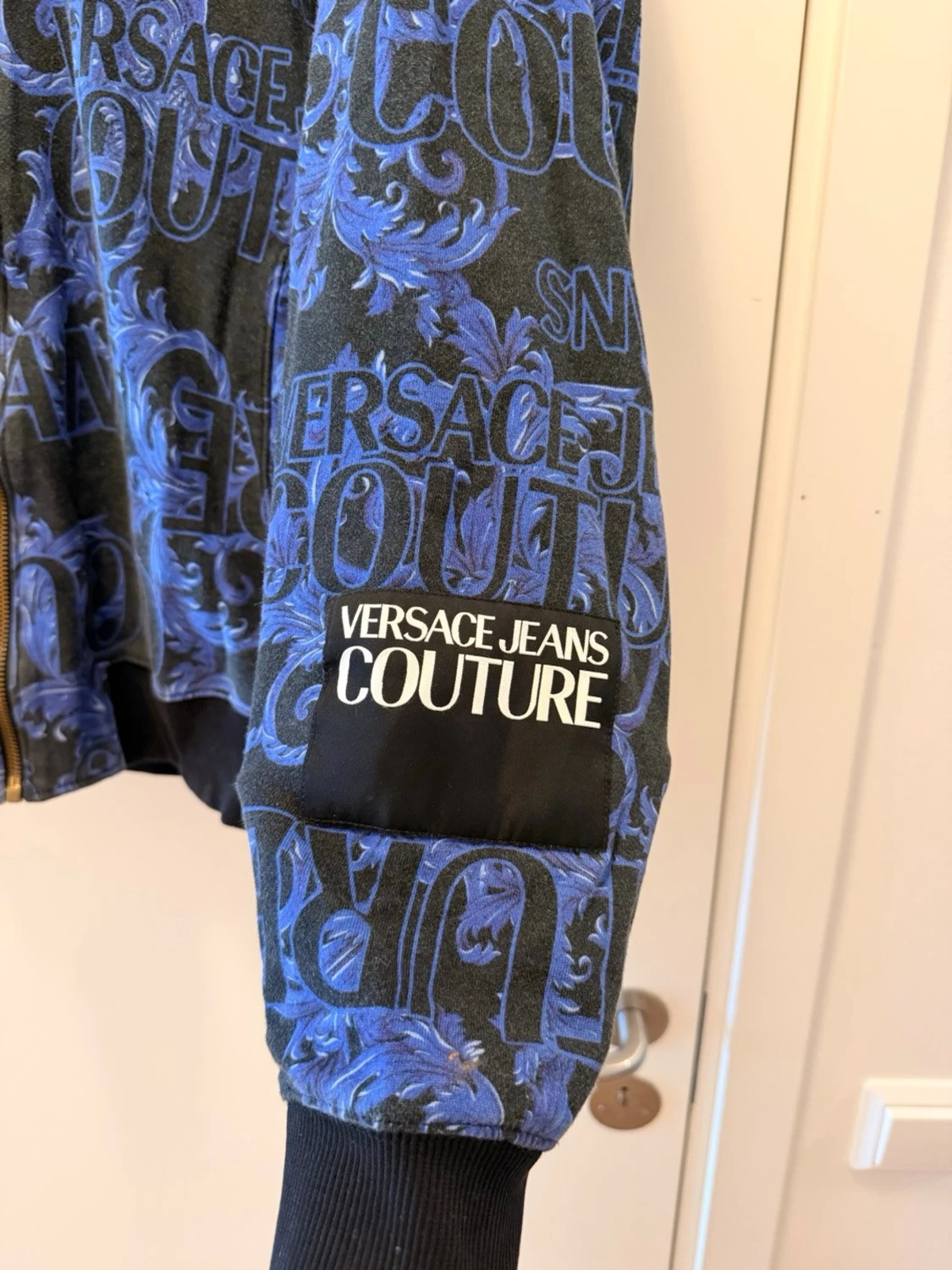 Blå hoodie från Versace Jeans Couture - 2