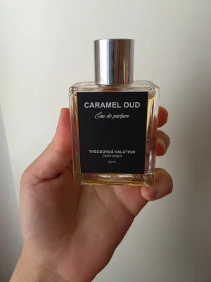 Theodoros Kalotinis Caramel Oud  - Aldrig använd, köpte den när den kom ut för 625kr.