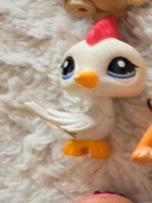Littlest pet shop - Littlest pet shop Authentic fågel #2435. Skriv till mig privat för fler bilder. Skick som på bilden. Kolla gärna in min profil för bundle😊💕