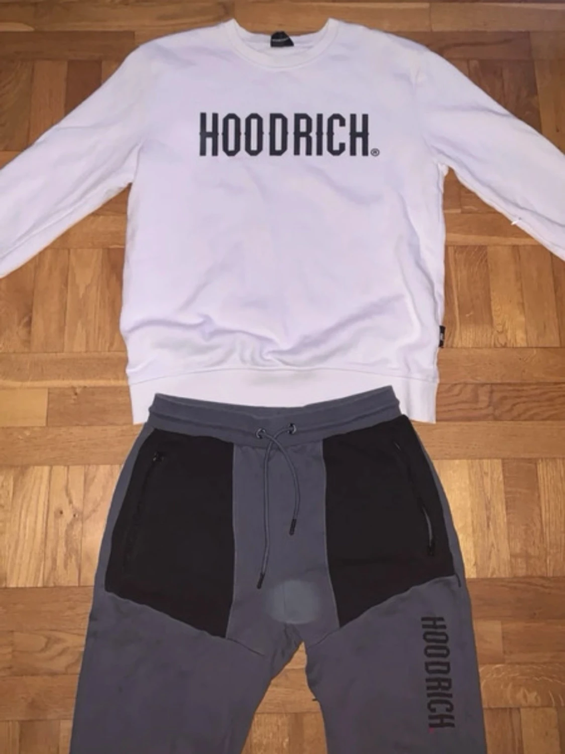 Hoodrich loungewear set i vitt och grått