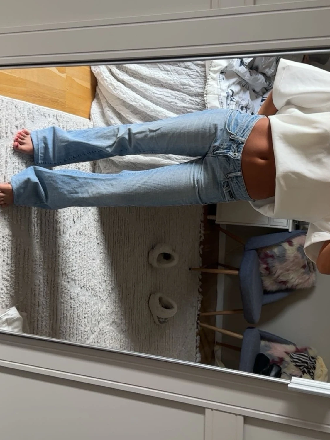 Ljusblå jeans