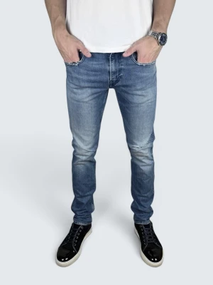 Replay Anbass Jeans - Skick: 9/10. | Ingår: endast jeansen. | Nypris: +- 2000 kr. | Modellen är 183cm. | Registrerat företag: 559552-5337 på allabolag.se. Självklart äkta!