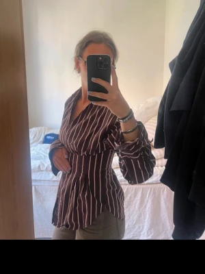 Skjorta elegant  - Jätte snygg 