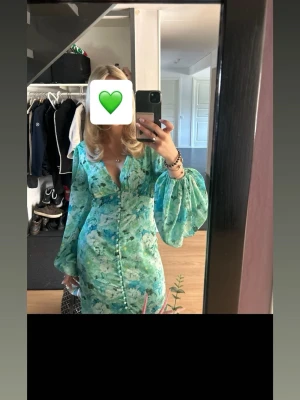 Adoore klånning - Jättefin men får ej användning 💚