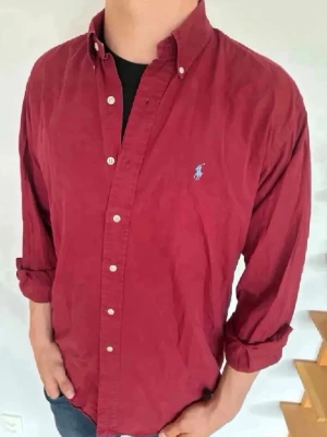 Ralph Lauren skjorta  - Ralph lauren skjorta herr| pris:300kr| skick:9,8/10| Storlek:M| Hör av dig vid minsta lilla fundering eller fråga| 