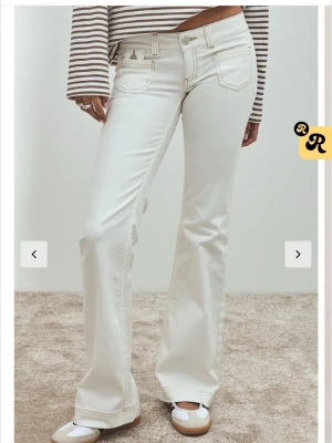 Vita Nelly jeans - Som nya,