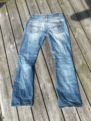Vintage nudie jeans bootcut ola - Säljer mina archive vintage nudie jeans modell bootcut ola som inte säljs längre. Feta fades och i mycket bra skick. Sitter som W 30 L 32