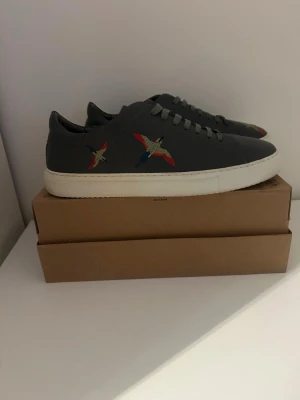 Axel arigato clean 90 bird  - Axel arigato skor i väldigt fint skick, storlek 42 