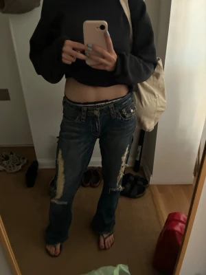 true religion jeans med slitningar - Kommer tyvärr inte till användning längre:( 
