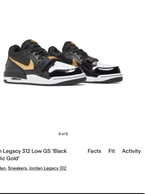 Jordan Legacy 312 Low Black Metallic Gold - Snygga Jordan Legacy 312 Low sneakers i svart, vitt och metallic guld. Skorna är limited edition köpa i Los Angels 