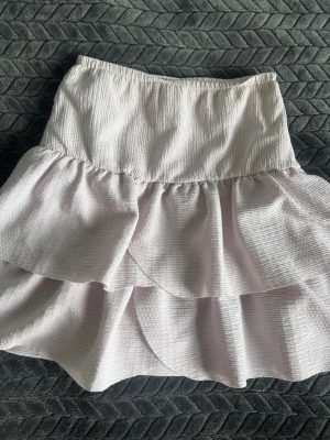 Lila/rosa kjol - Lila/rosa kjol storlek xs men passar S 