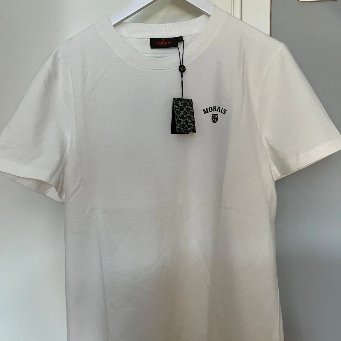 Vit t-shirt från Morris