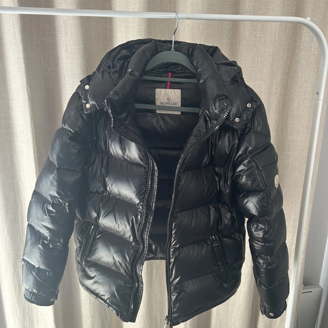 Svart pufferjacka från Moncler - 3