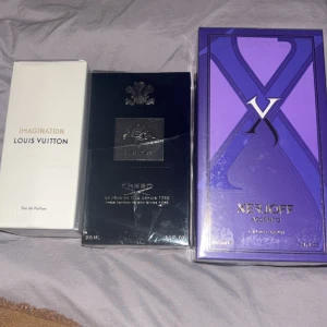 Tre exklusiva parfymer från Louis Vuitton, Creed och Xerjoff - Säljer tre lyxiga parfymer: 'Imagination' från Louis Vuitton i en elegant vit förpackning, 'Aventus' från Creed i en stilren svart förpackning, och 'Accento' från Xerjoff i en iögonfallande lila förpackning. Perfekta för den som vill ha en exklusiv doftupplevelse. Priserna diskuteras privat. Men 6500 för allt priset kommer ökas så passa på och köp!