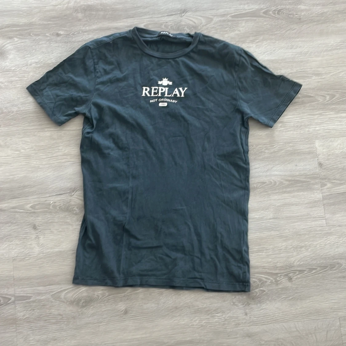 Svart t-shirt från Replay