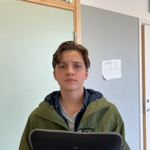 Leo Soto Lobos - 1,90 lång brunette, får all the huzz and bruzz 😘