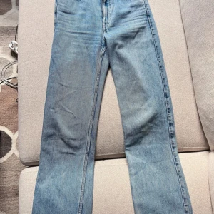 Weekday Rowe - Strl 24/30