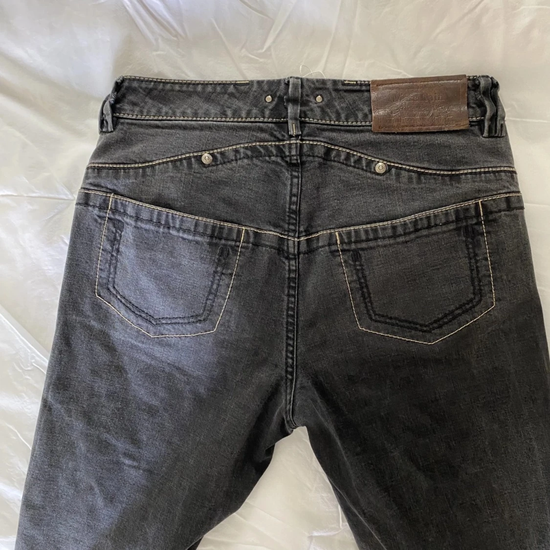 Lågmidjade bootcutjeans  - 2