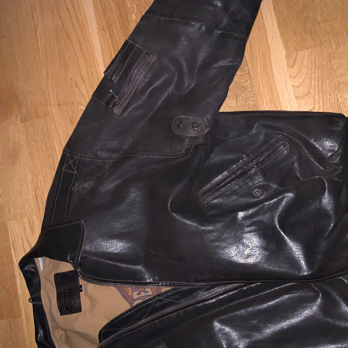 Svart skinnjacka - 2