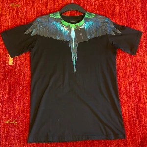 Marcelo Burlon county of Milan - Säljer T-shirt ⭐️⭐️⭐️⭐️⭐️prislap allt finns kvar 
