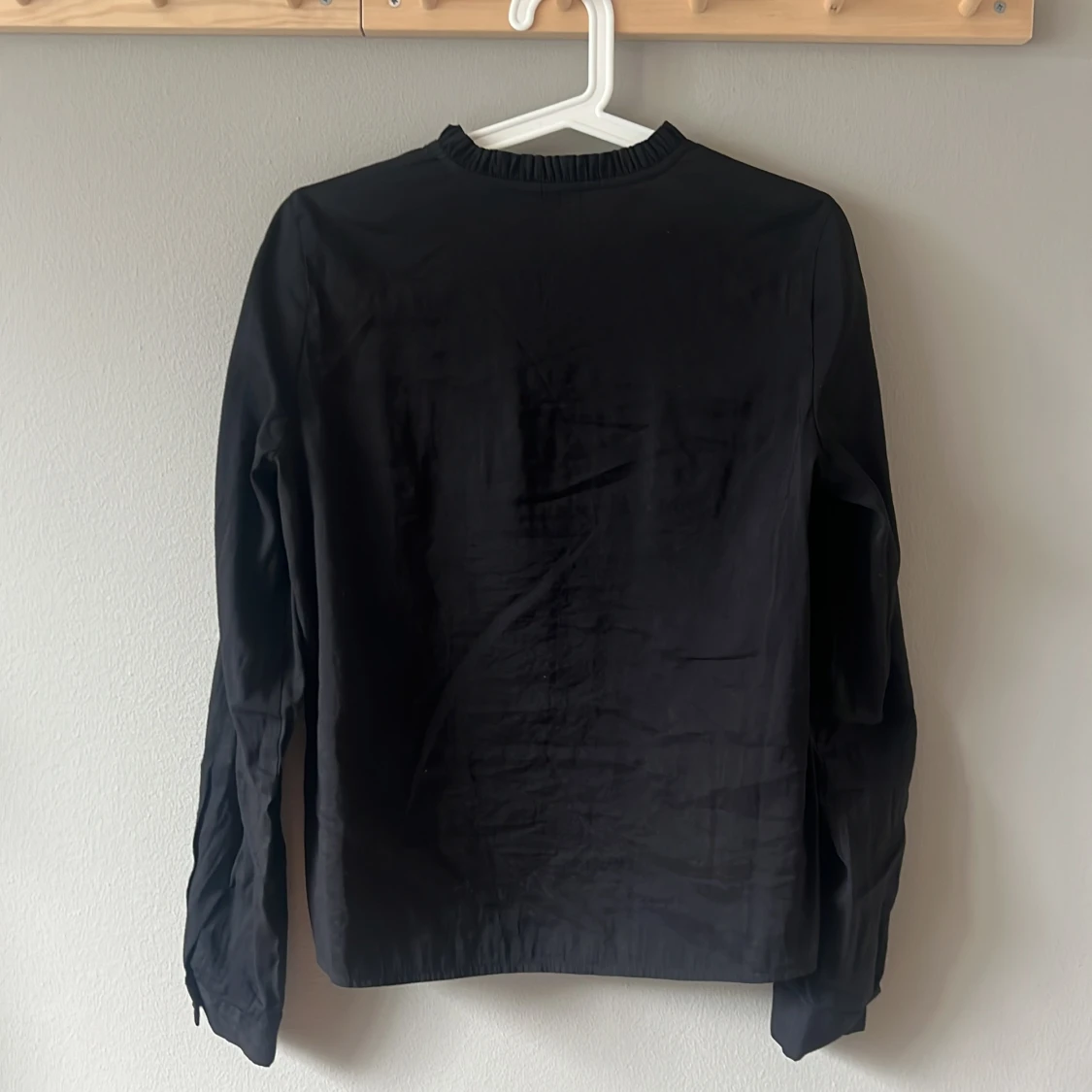 Svart blus från Vero Moda, stl S - 1