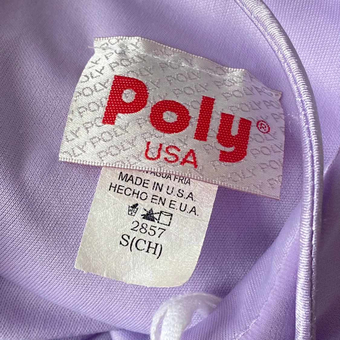 Ljuslila kortklänning med satinband - 4