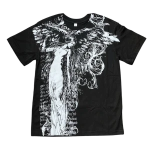 Angel T-shirt - Cool svart t-shirt. Lite skinny fit.
