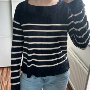 Randig  långärmad tröja - Så fin!!