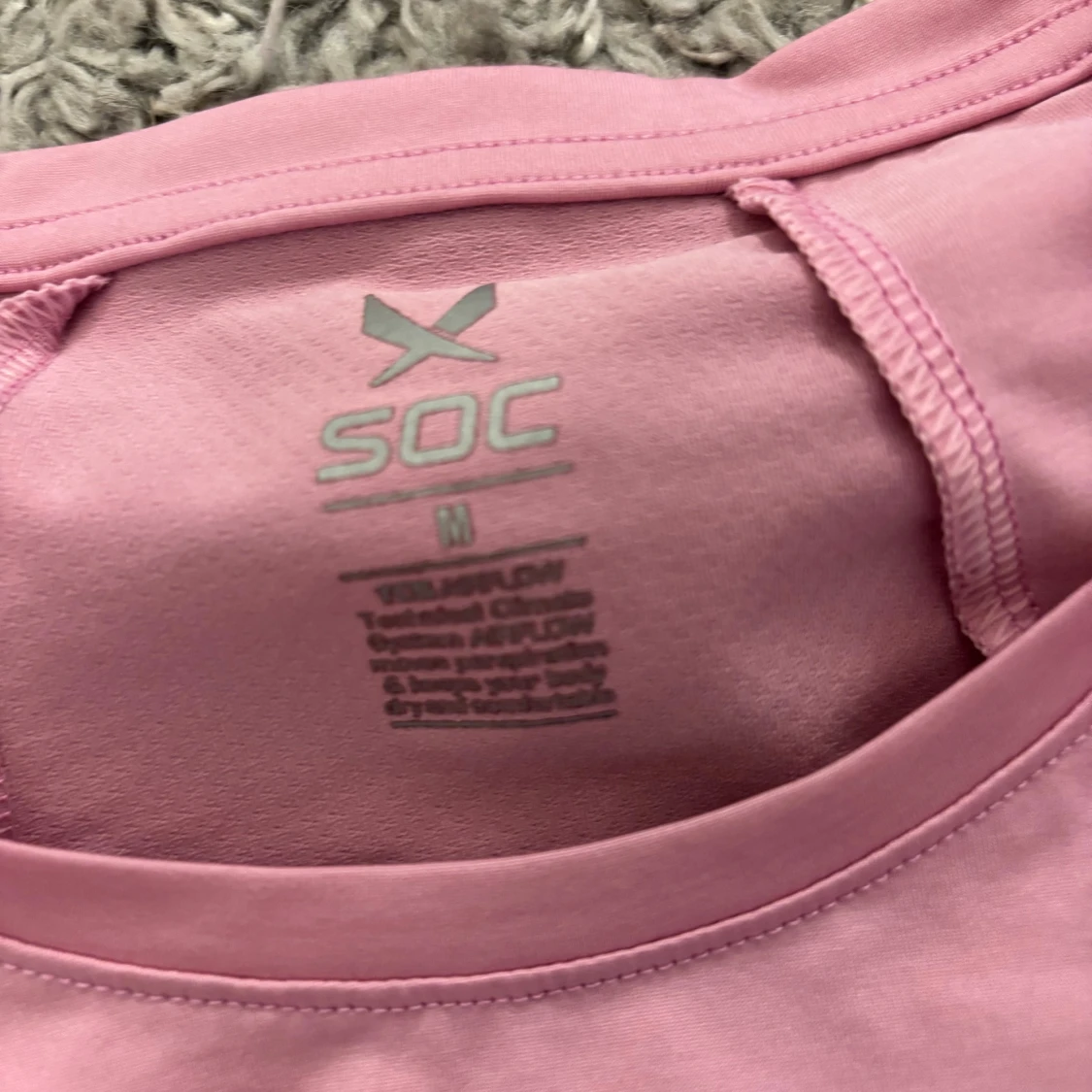 Rosa långärmad träningströja SOC - 1