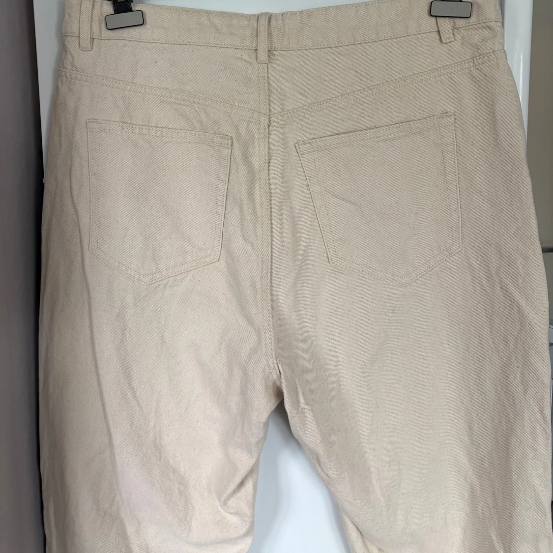 Beige jeansbyxor från Lindex Betty - 1
