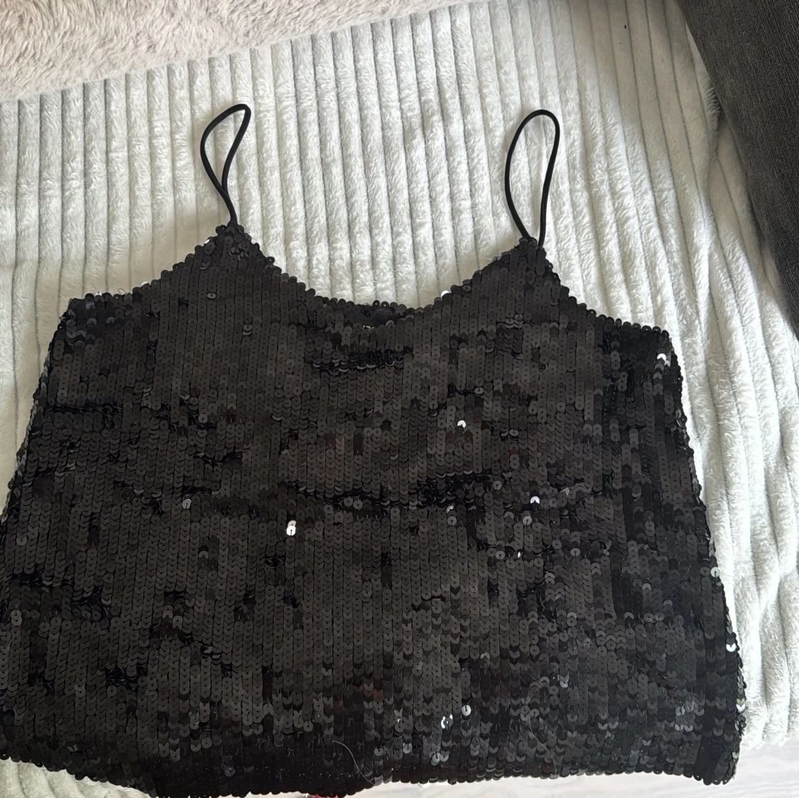 Svart glitter topp 
