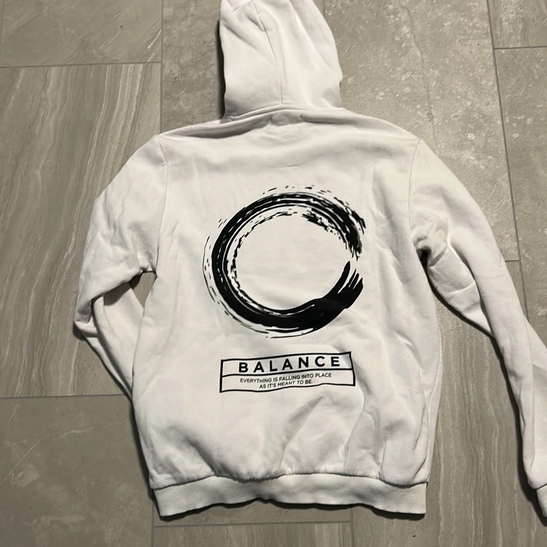 Vit hoodie från Pier One med tryck - 1