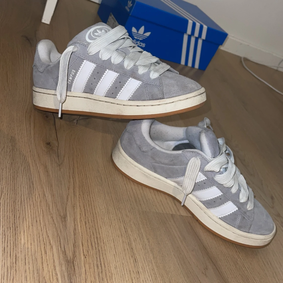 Adidas Campus 00s grå/vita sneakers - 1