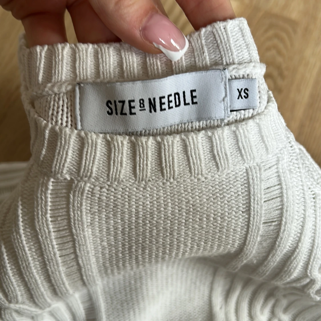 Vit stickad tröja från Size & Needle - 2